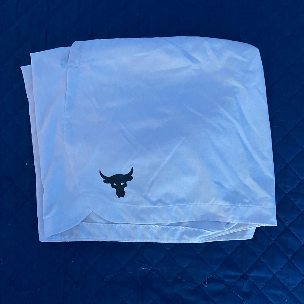 UA SHORTS